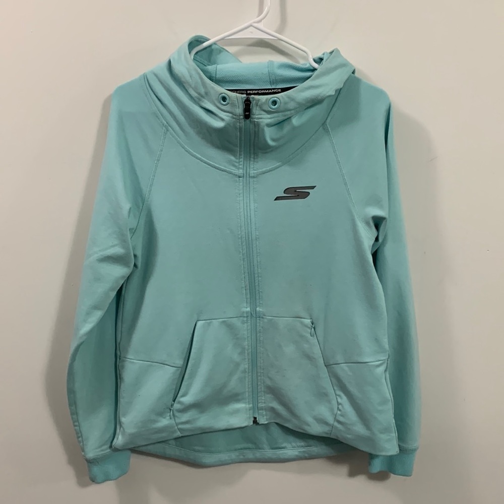 Skechers Performance Hoodie Size Small, missing hood tie, excellent condition